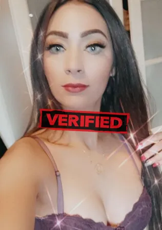 Laura pussy Encontre uma prostituta Arvore