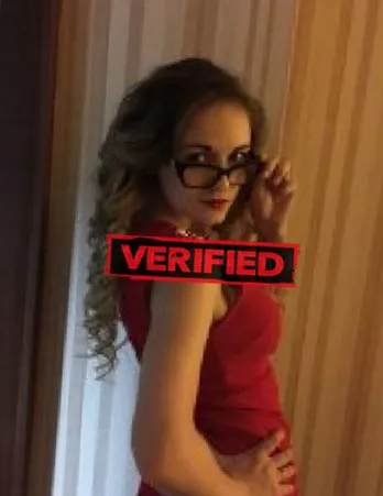 Adriana Sex Finde eine Prostituierte 